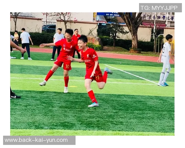 踢足球的快乐时光与成长体验分享记