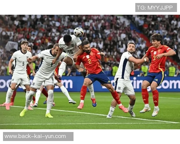 足球耍人技巧揭秘如何在比赛中轻松过人赢得胜利